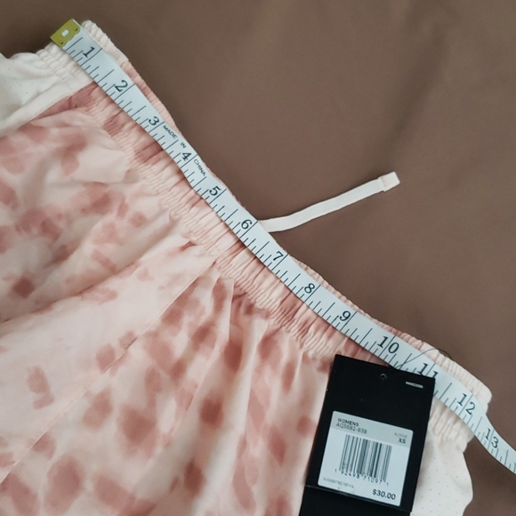 Nike DRY Tempo Guava Ice Shorts Woman Size XS - Picture 4 of 7